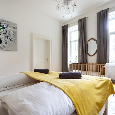 Central Apartment In Viennese Old Building Εξωτερικό φωτογραφία
